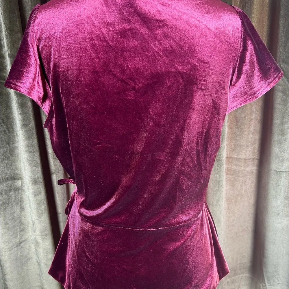 Banana Republic Burgundy Velvet Wrap Top - Picture 3 of 4